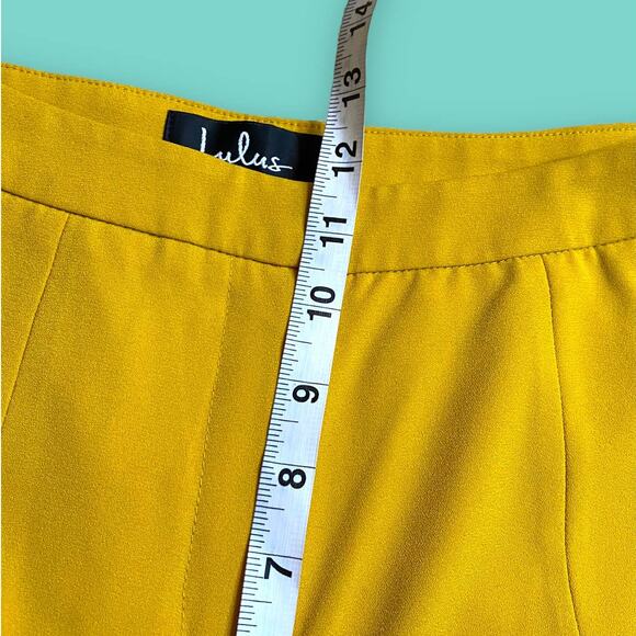 Lulu’s Yellow Cropped Slits Pleated Work Career Pants Slacks Zipper Size Small - Picture 13 of 15